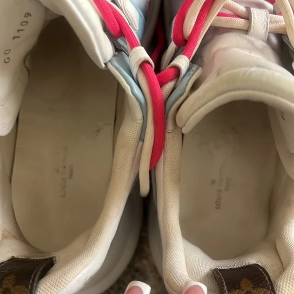 LOUIS VUITTON LV Archlight Sports Shoe - Size 38/7.5 - Picture 12 of 16